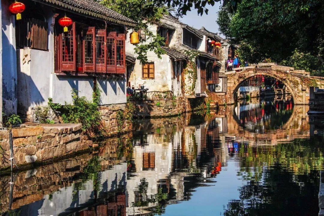 画线接蓝色球